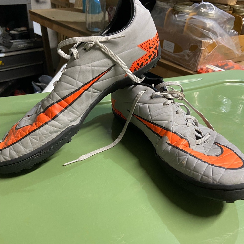 Nike Hypervenom Men's Athletic Shoes Gray Orange - Picture 3 of 6